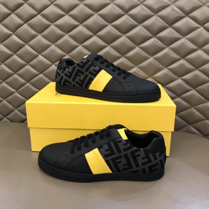 Fendi Sneakers For Men in 170580