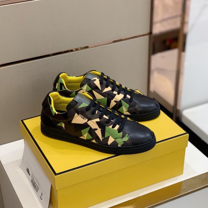 Fendi Sneakers For Men in 170583