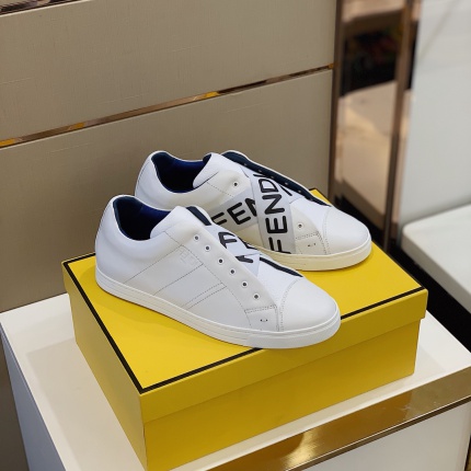 Fendi Sneakers For Men in 170587