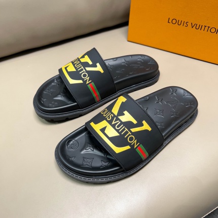 Louis Vuitton Slippers For Men in 170674