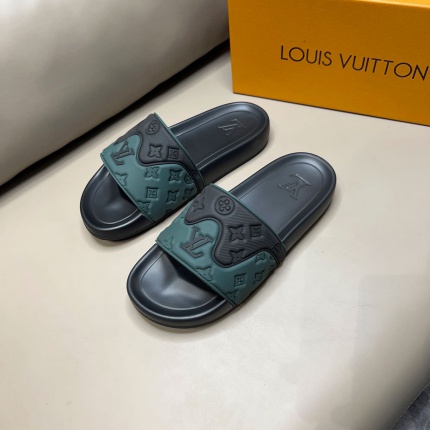 Louis Vuitton Slippers For Men in 170678
