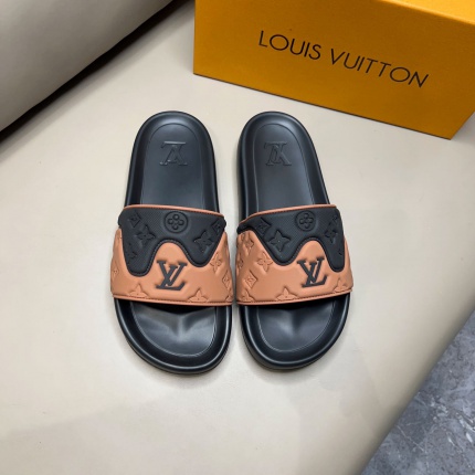 Louis Vuitton Slippers For Men in 170682