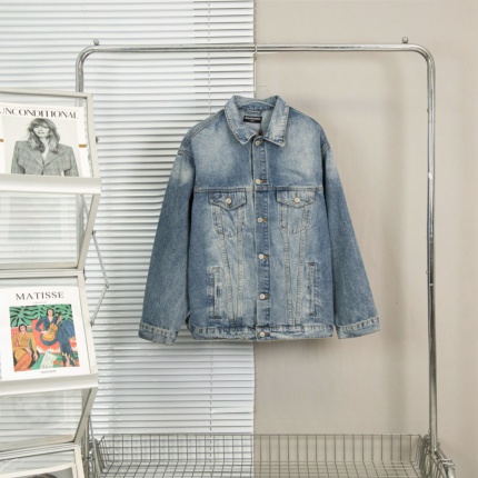 Balenciaga Jackets for Men in 170828