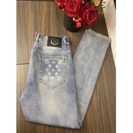 Louis Vuitton Jeans for Men in 170840