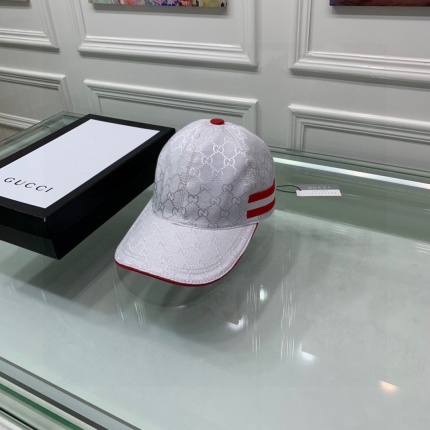 Gucci Hats in 170885