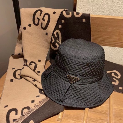 prada Hats in 170900