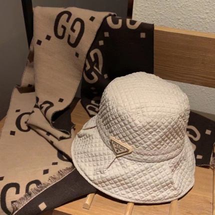 prada Hats in 170901