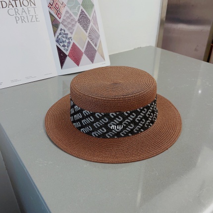 Miumiu Hats in 170928