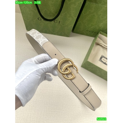 Gucci AAA Quality Belts in 171184