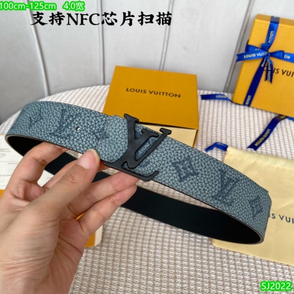 Louis Vuitton AAA Belts in 171223