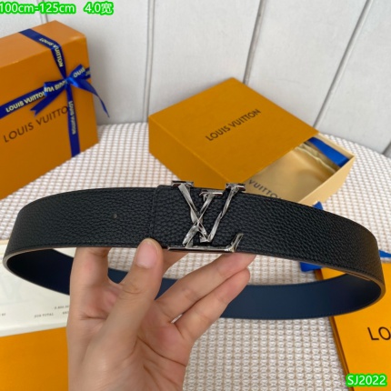 Louis Vuitton AAA Belts in 171352