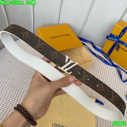 Louis Vuitton AAA Belts in 171451