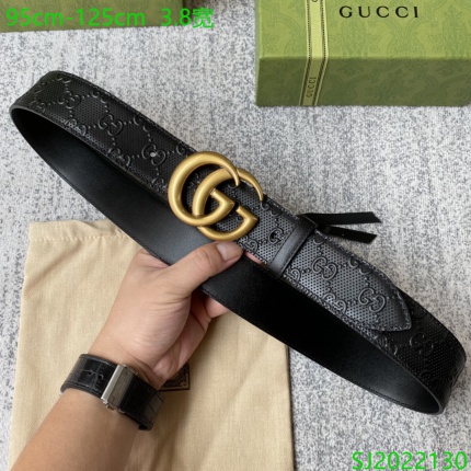 Gucci AAA Quality Belts in 172438