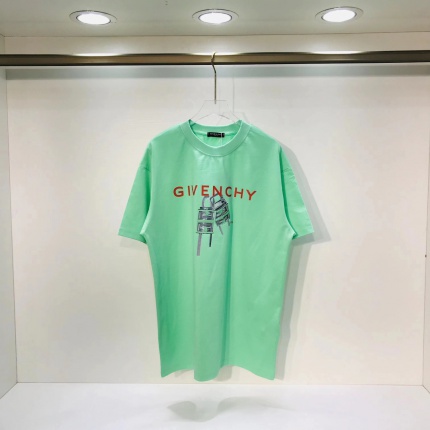 Givenchy T-Shirts for Men in 172827