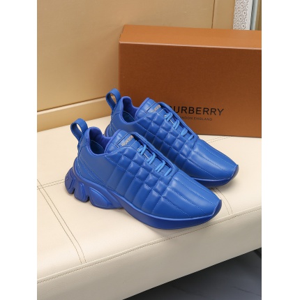 Burberry Sneakers For Men in 172870
