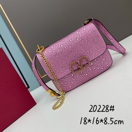 Valentino AAA quality Handbags in 173098