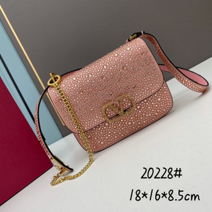 Valentino AAA quality Handbags in 173100