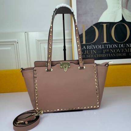 Valentino AAA quality Handbags in 173104