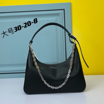 Givenchy AAA Quality  Bags in 173131
