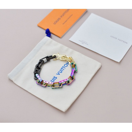 Louis Vuitton Bracelets in 173178