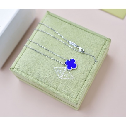 Van Cleef & Arpels Necklace in 173202