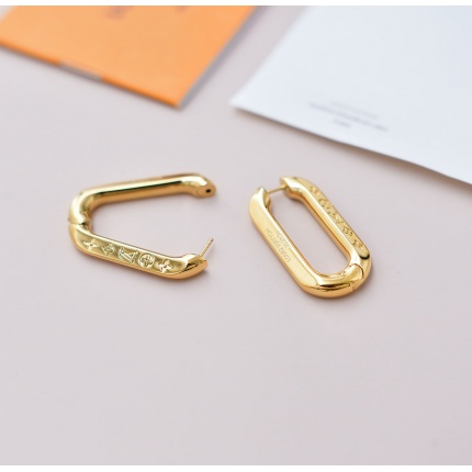 Louis Vuitton Earrings in 173224