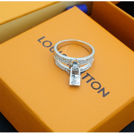 Louis Vuitton Rings in 173242