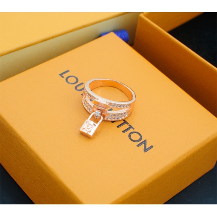 Louis Vuitton Rings in 173244
