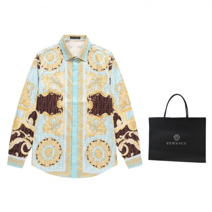 Versace  Long-Sleeved T-Shirts in 173597