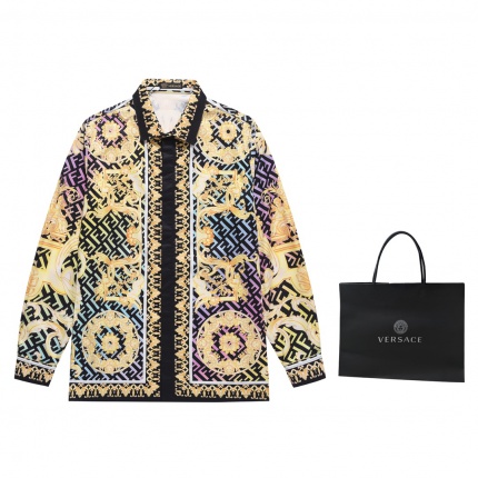 Versace  Long-Sleeved T-Shirts in 173599
