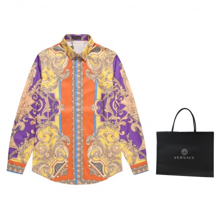Versace  Long-Sleeved T-Shirts in 173603