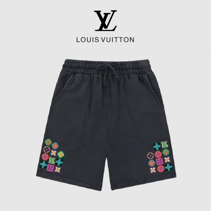 Louis Vuitton Short Pants For Men in 173669
