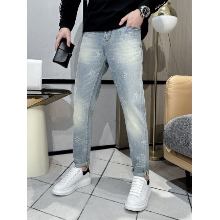 Louis Vuitton Jeans for Men in 173778