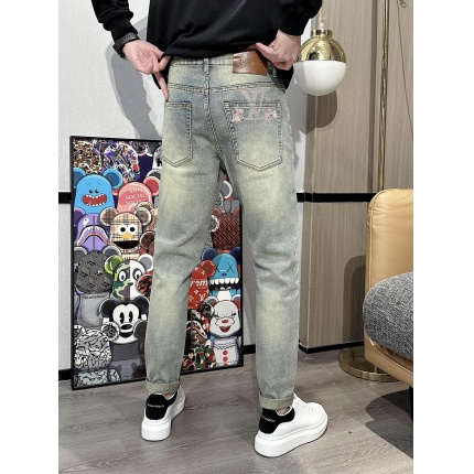 Louis Vuitton Jeans for Men in 173798