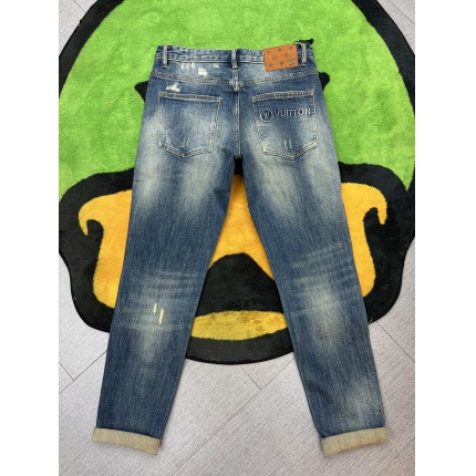 Louis Vuitton Jeans for Men in 173799