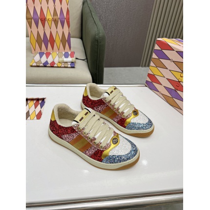 Gucci Sneakers For Women in 173901