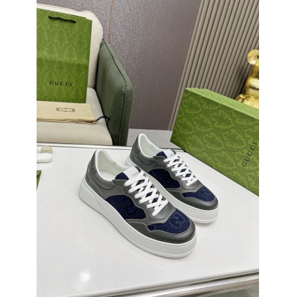 Gucci Sneakers For Women in 173911