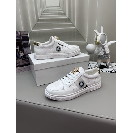 Versace Sneakers For Men in 173965