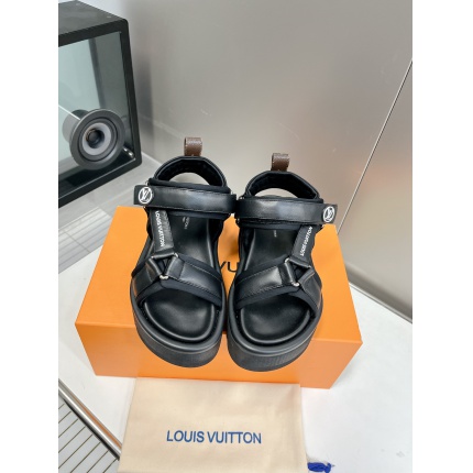 2023 New Arrivals Louis Vuitton Sandals For Women in 174028