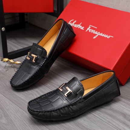 Ferragamo Dress Shoes For Men in 174332