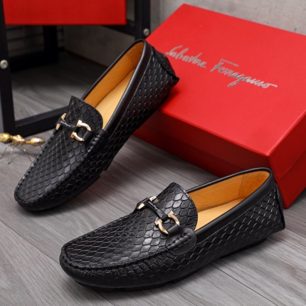 Ferragamo Dress Shoes For Men in 174335
