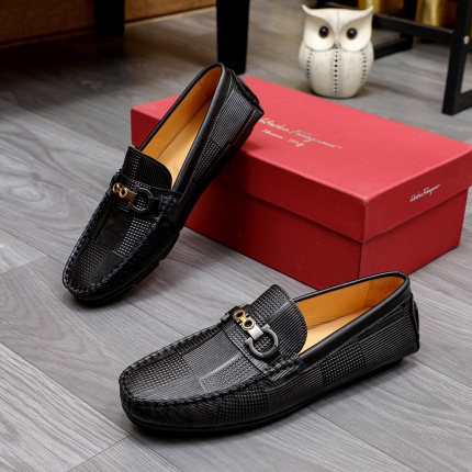 Ferragamo Dress Shoes For Men in 174347