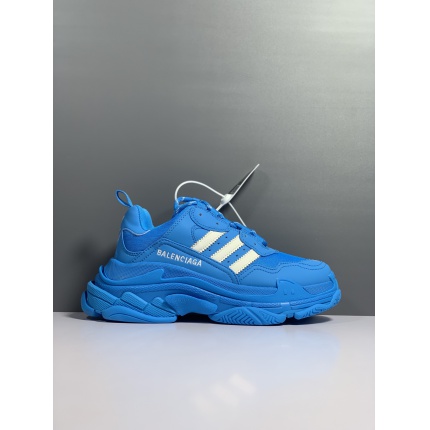 Balenciaga Triple Sneakers in 174422