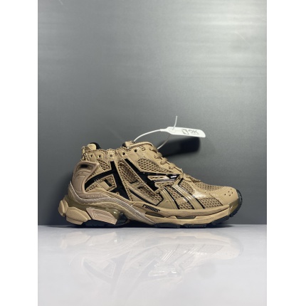 Balenciaga Triple Sneakers in 174434