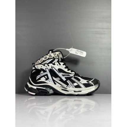 Balenciaga Triple Sneakers in 174439