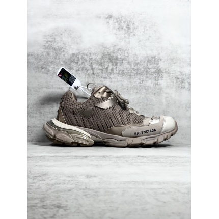 Balenciaga Triple Sneakers in 174457