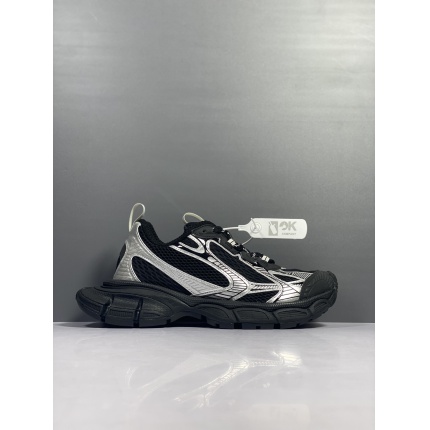 Balenciaga Triple Sneakers in 174459