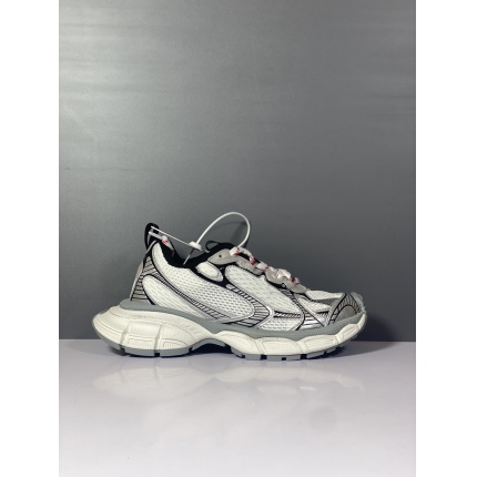 Balenciaga Triple Sneakers in 174461