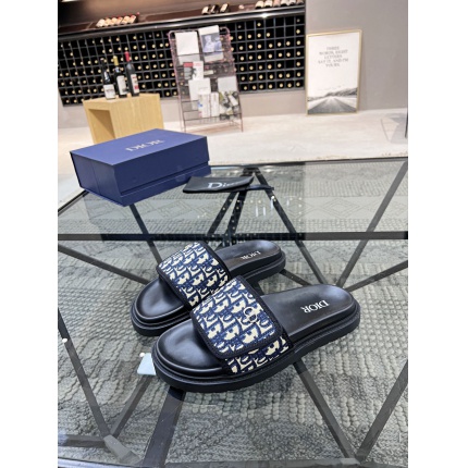 Dior Slippers For Men in 174503