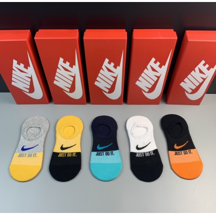 Sports Brand Socks in 174558